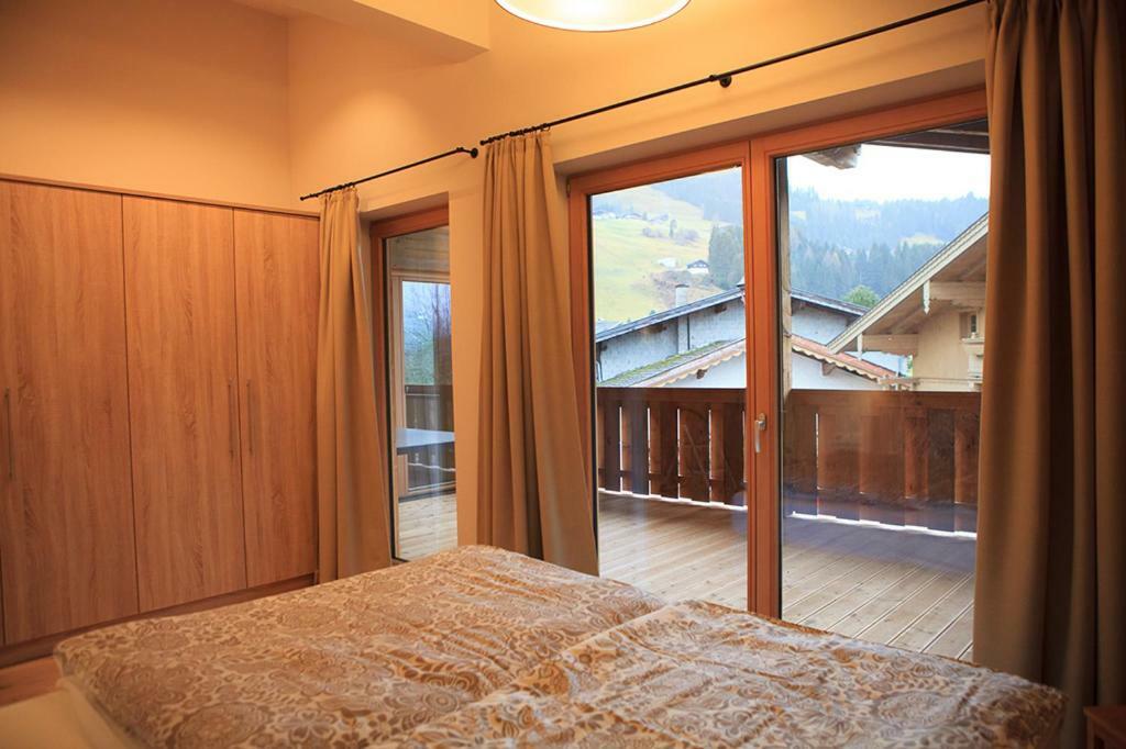 Kitzbuheler Alpen Penthouse Hollersbach Apartment ฮอลเลอร์บาค อิม พินซ์เกา ภายนอก รูปภาพ